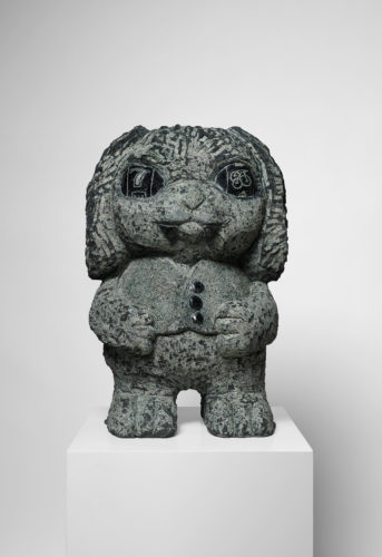 Two-armed bandit, 2022, Diabase, 60 x 40 x 25,5 cm. Photo: Matthias Kolb.