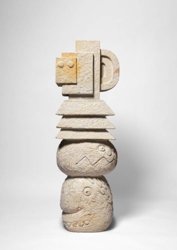 Modernistic Squeezer, 2022, Sandstone, 160 x 55 x 54. Photo: Matthias Kolb.