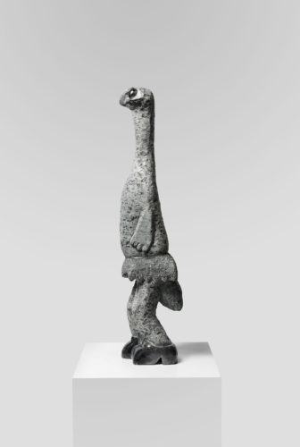 Stefan Rinck, Flâneur, 2023, Diabase, 85 x 15 x 20 cm, Photo Matthias Kolb. Courtesy Sorry We're Closed and the artist.