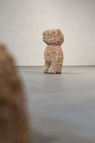 Stefan Rinck, Patron, 2020, Marés Limestone 80 x 43 x 40 cm, Courtesy of CCA Andratx and ArtPalma Contemporani La Misericòrdia © Grimalt de Blanch