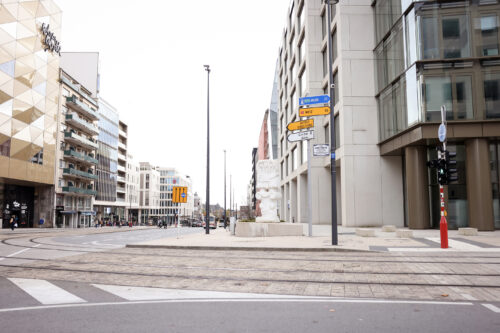 "It Owl" (2021, Limestone, 430 x 140 x 135 cm) at Luxembourg Art Week, Sculpture Trail, 2024. Photo: Sophie Margue.