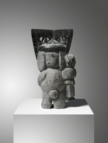 Stefan Rinck, Coming Home with Souvenirs, 2025, Diabase, 46,5 x 28 x 22 cm. Photo by Matthias Kolb.